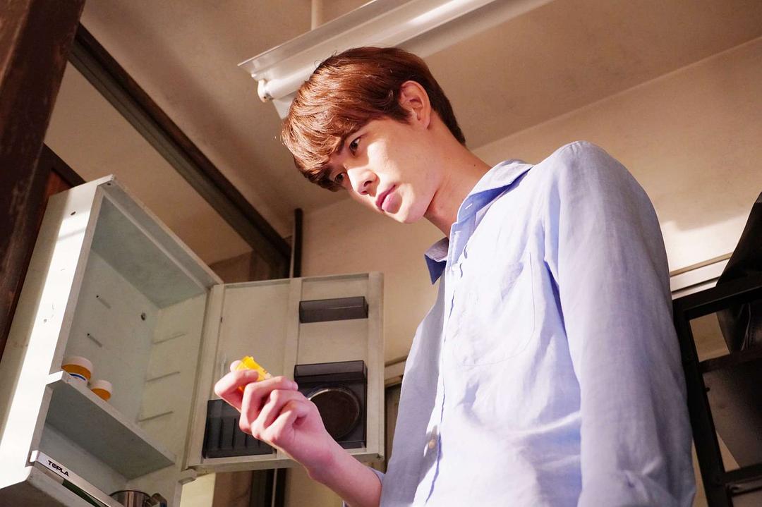 《伪装不伦》剧照第28张图片