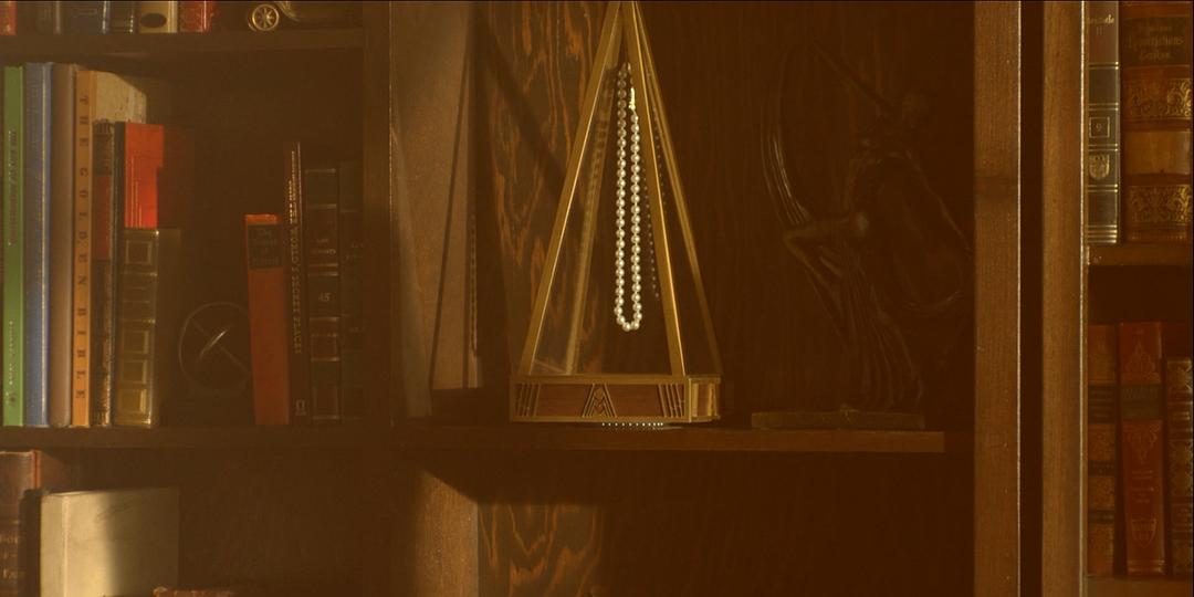 《蝙蝠女侠第一季》剧照第45张图片