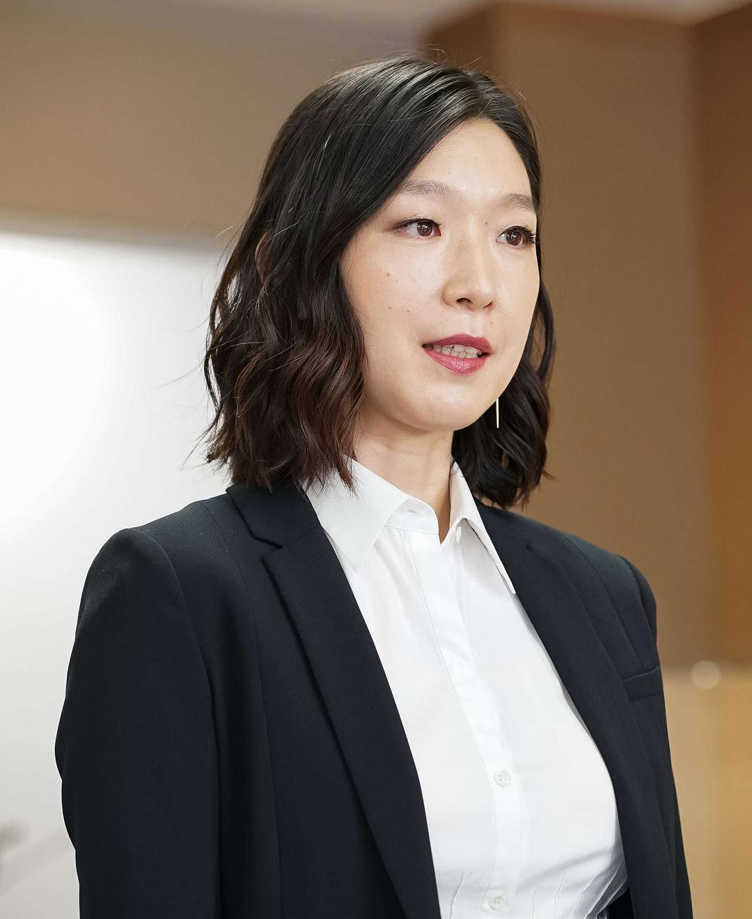 《这个不可以报销！》海报第32张图片