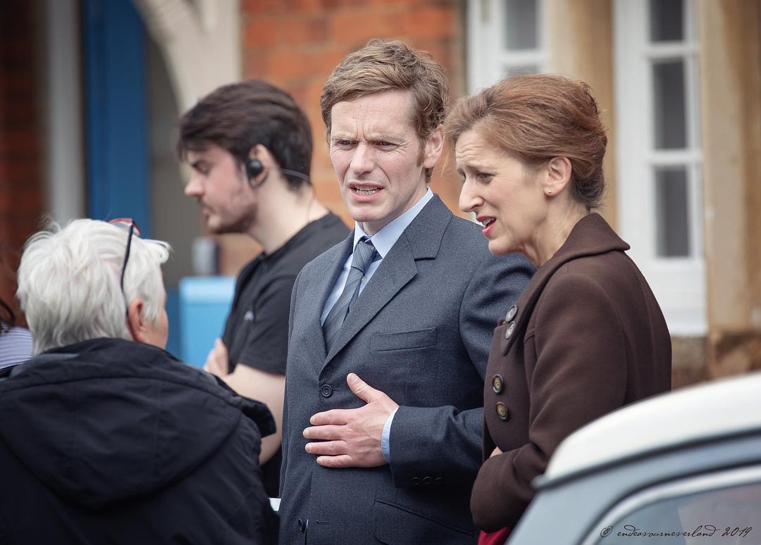 《摩斯探长前传第七季》剧照第44张图片