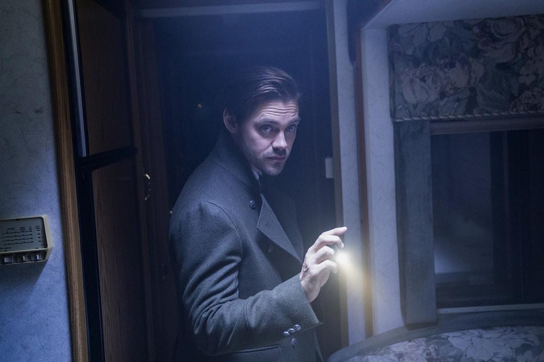 《浪子神探》海报第18张图片