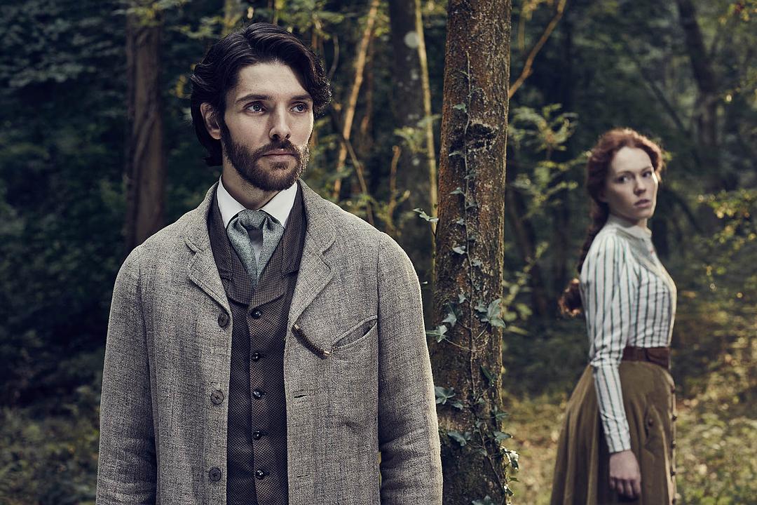 《生者与死者》剧照第21张图片