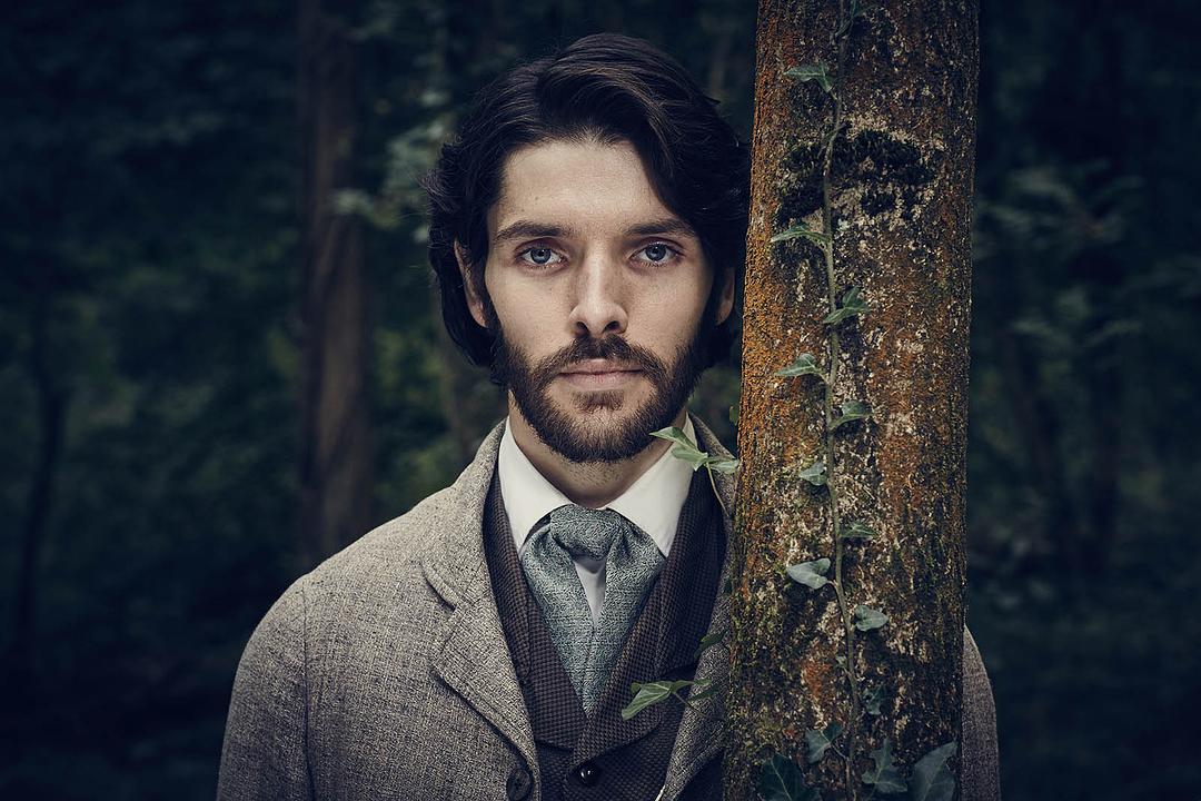 《生者与死者》剧照第20张图片