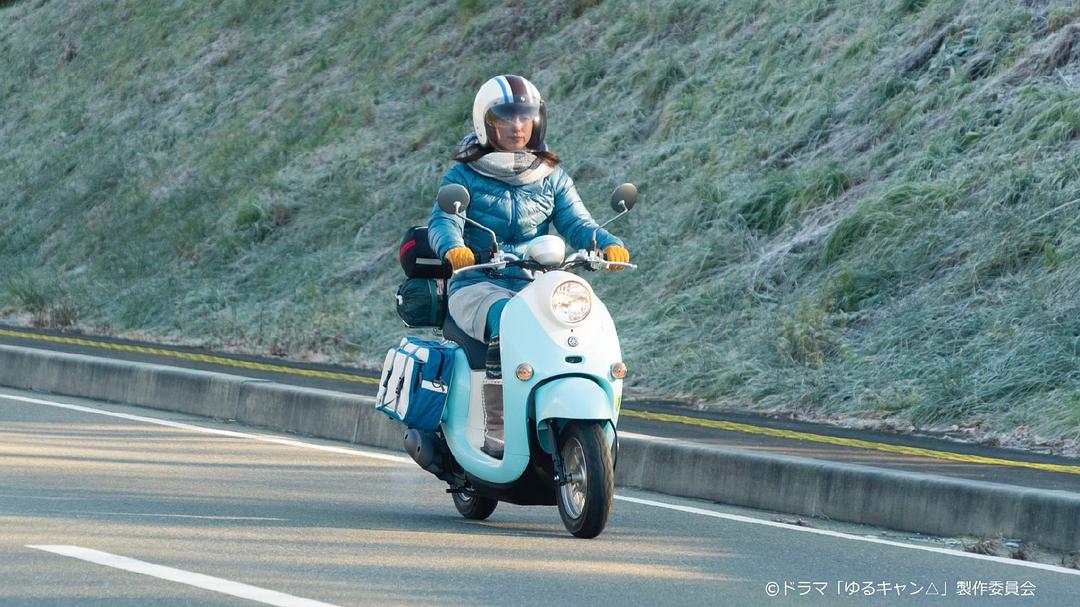 《摇曳露营》剧照