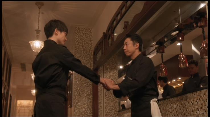 《东京大饭店：平古祥平摇摆的心》剧照