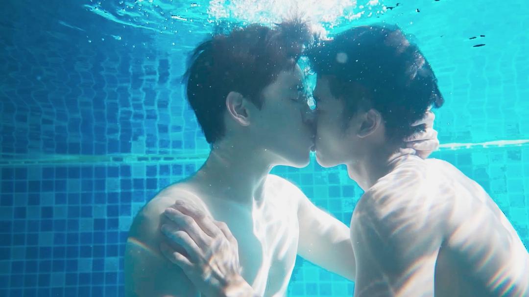 《深蓝之吻》剧照