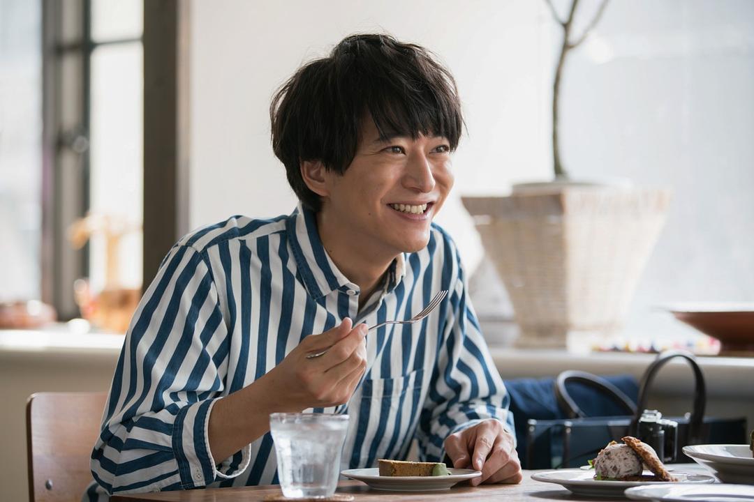 《今晚在コ字型》剧照第12张图片