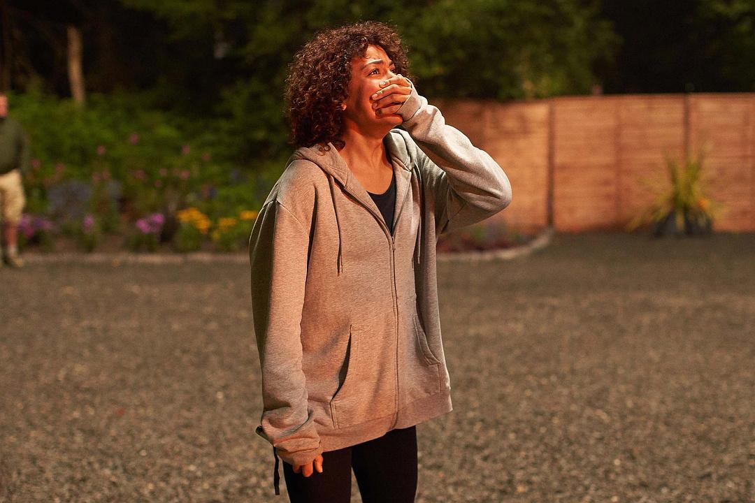 《死水难收》剧照第37张图片