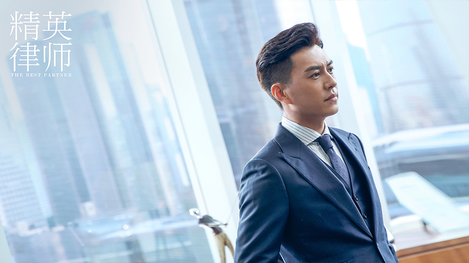 1.靳东饰演罗槟