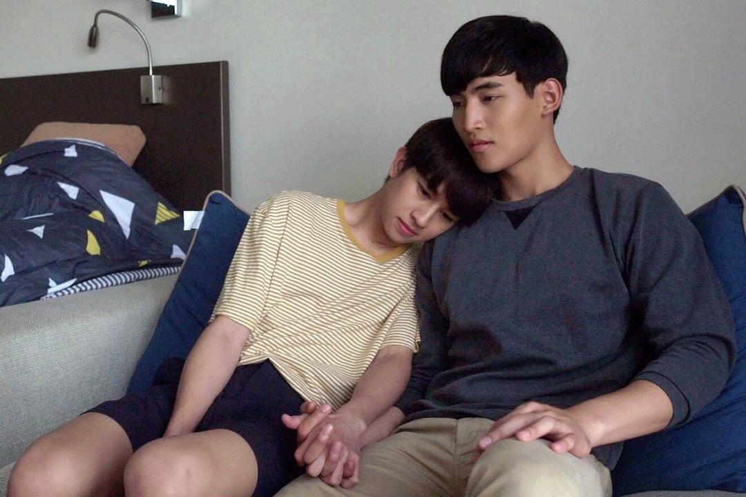 《待到重逢时》海报第21张图片