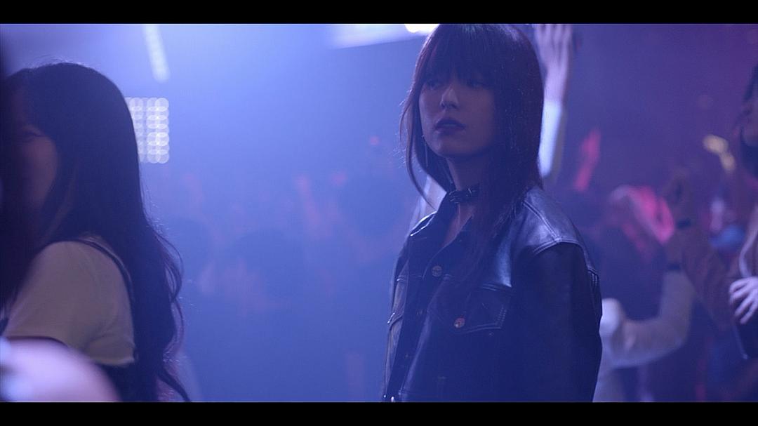 《绊脚石》剧照第52张图片