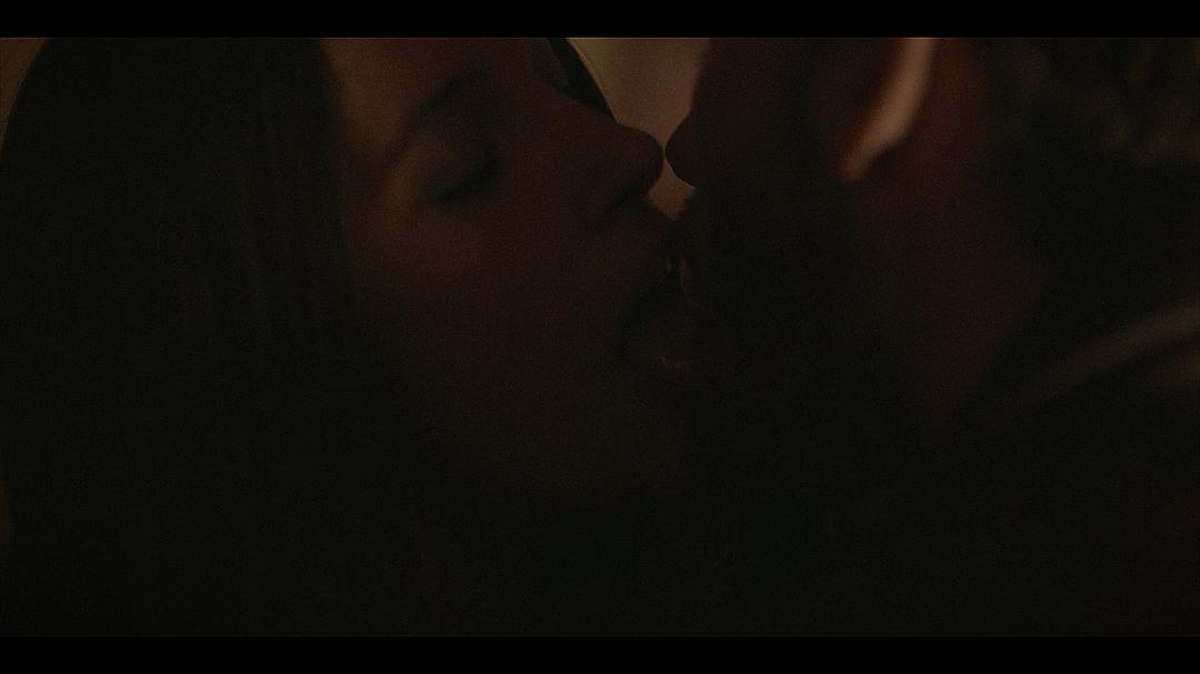 《绊脚石》剧照第38张图片