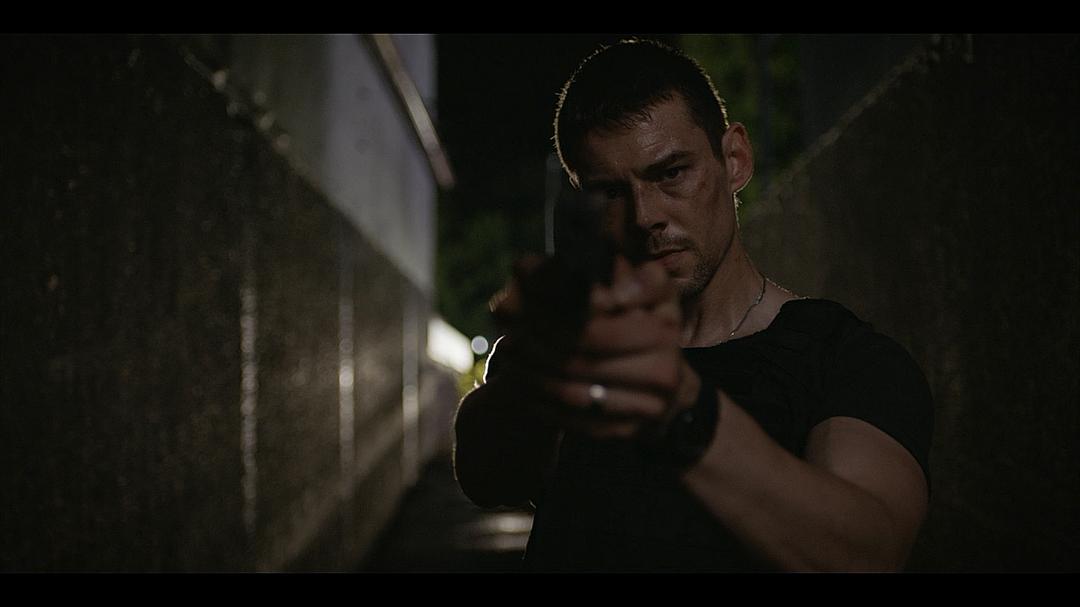 《绊脚石》剧照第30张图片