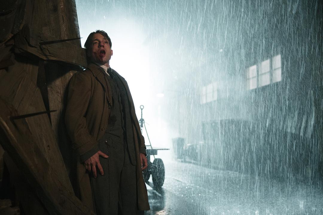 《巴比伦柏林第三季》海报第13张图片