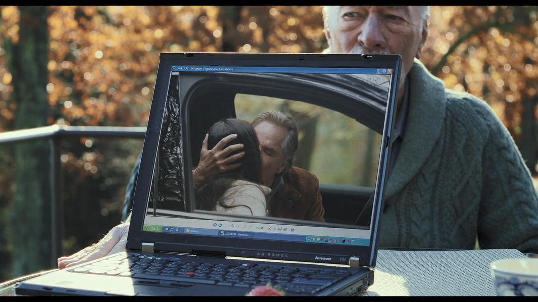 《利刃出鞘》剧照第32张图片