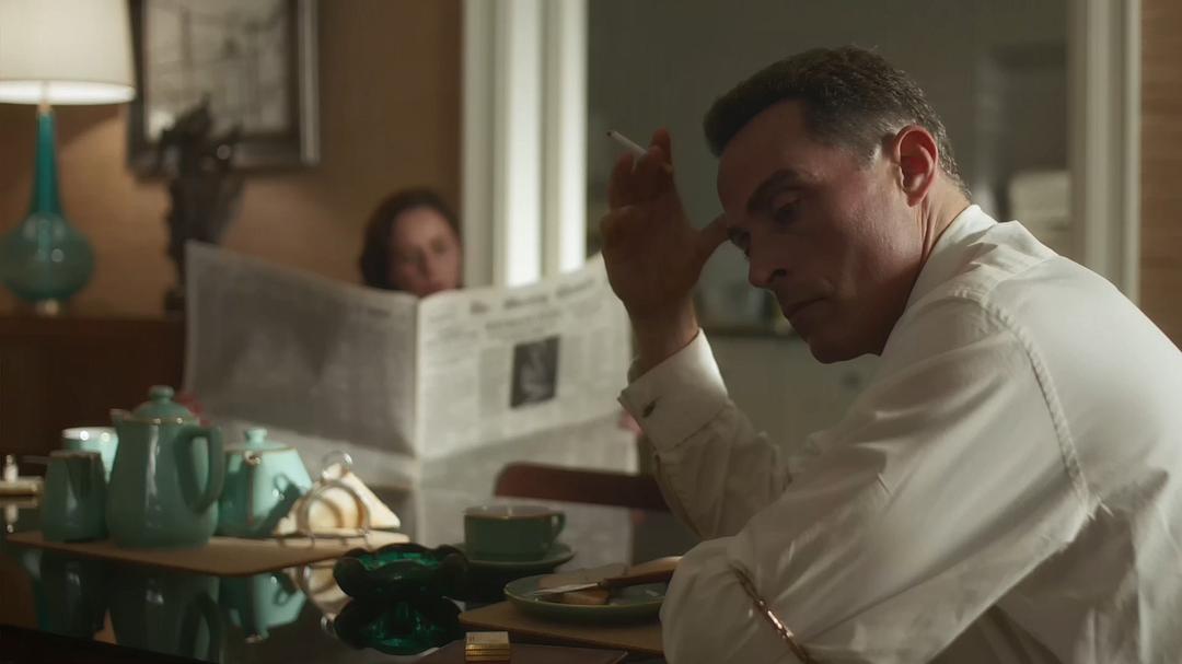 《灰马酒店》剧照第20张图片