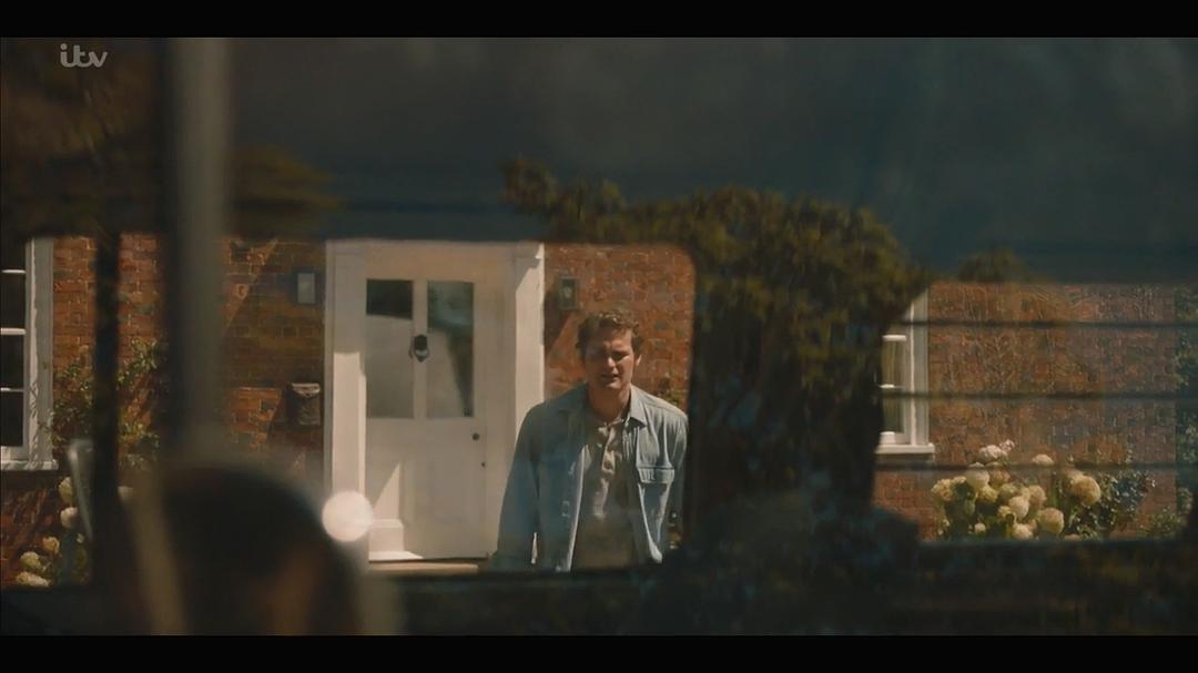 《白屋农场》海报第42张图片