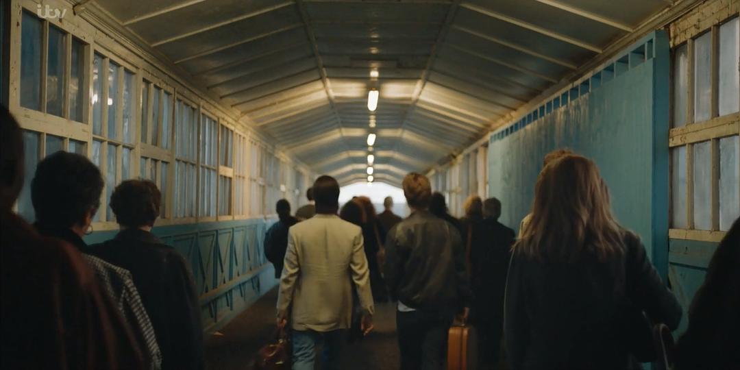 《白屋农场》海报第20张图片