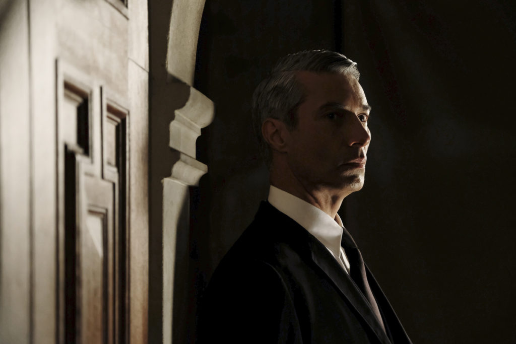 《信任》剧照第36张图片