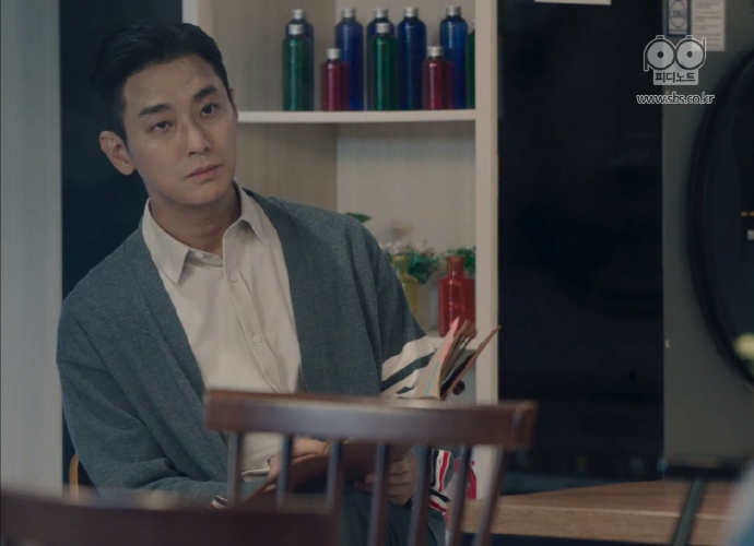 《鬣狗式生存》剧照第17张图片