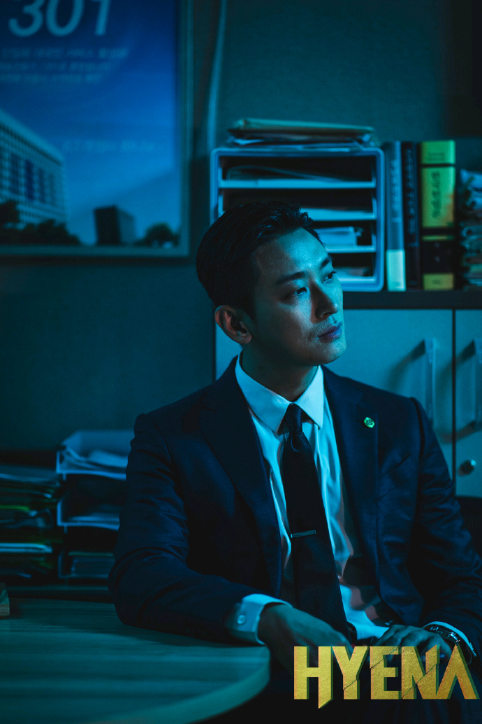 《鬣狗式生存》剧照第12张图片