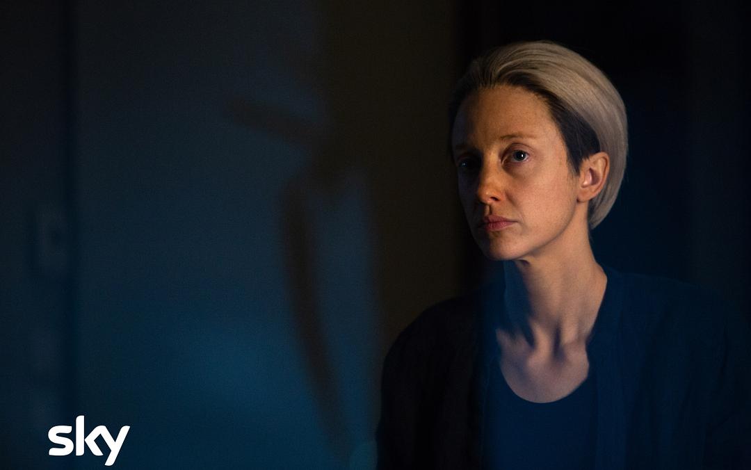 《零零零第一季》剧照