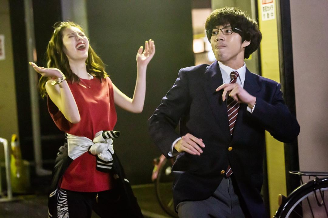 《只在想死的夜晚》海报第19张图片