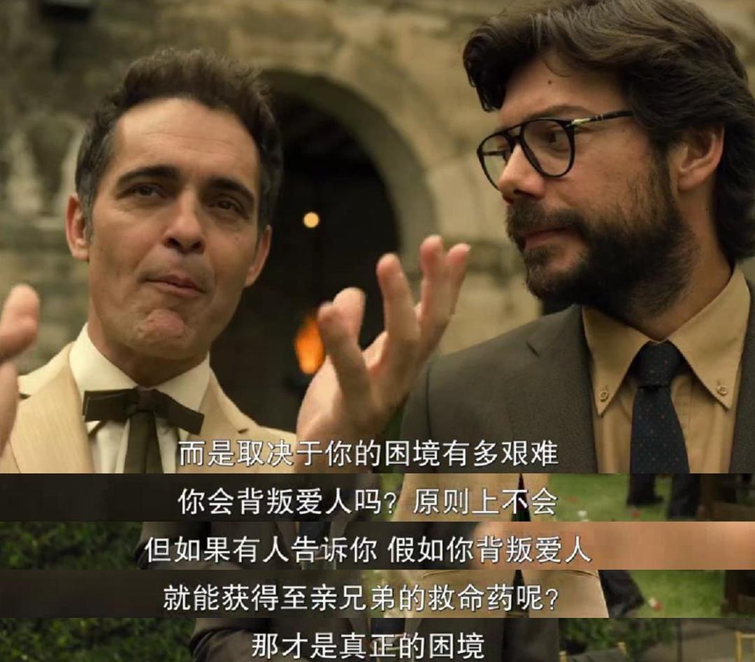 那女孩笑起来像泰勒