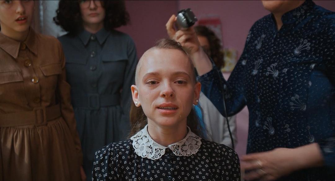 《离经叛道》剧照第27张图片