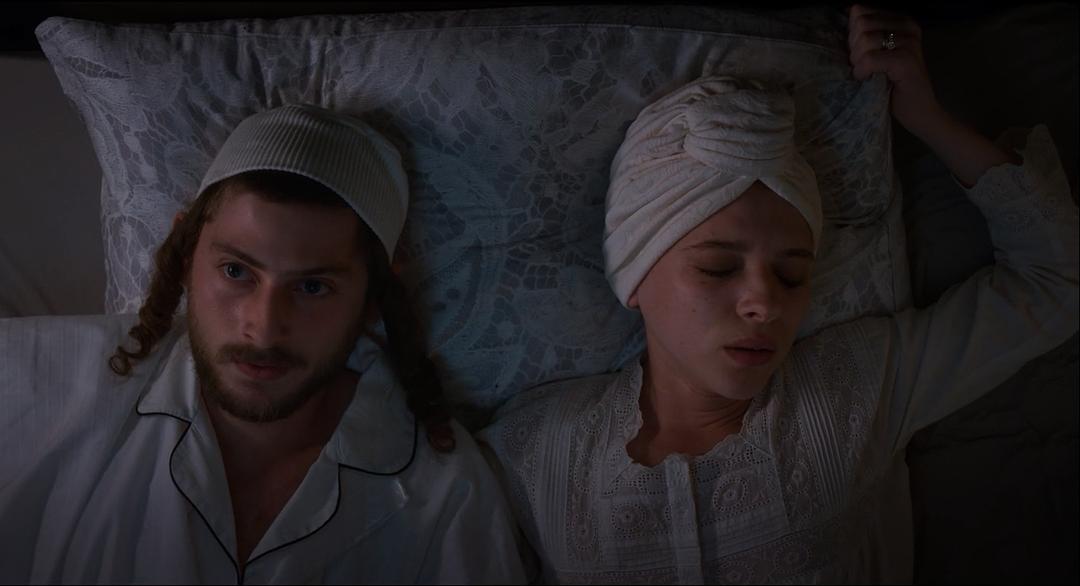 《离经叛道》剧照第14张图片