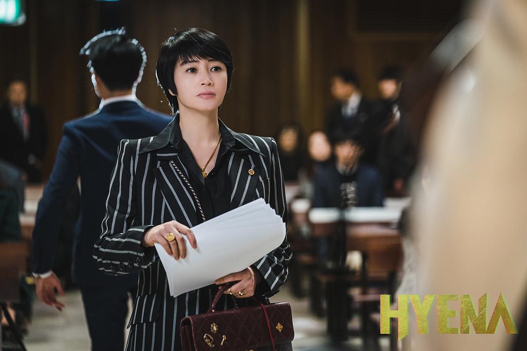 《鬣狗式生存》剧照第46张图片