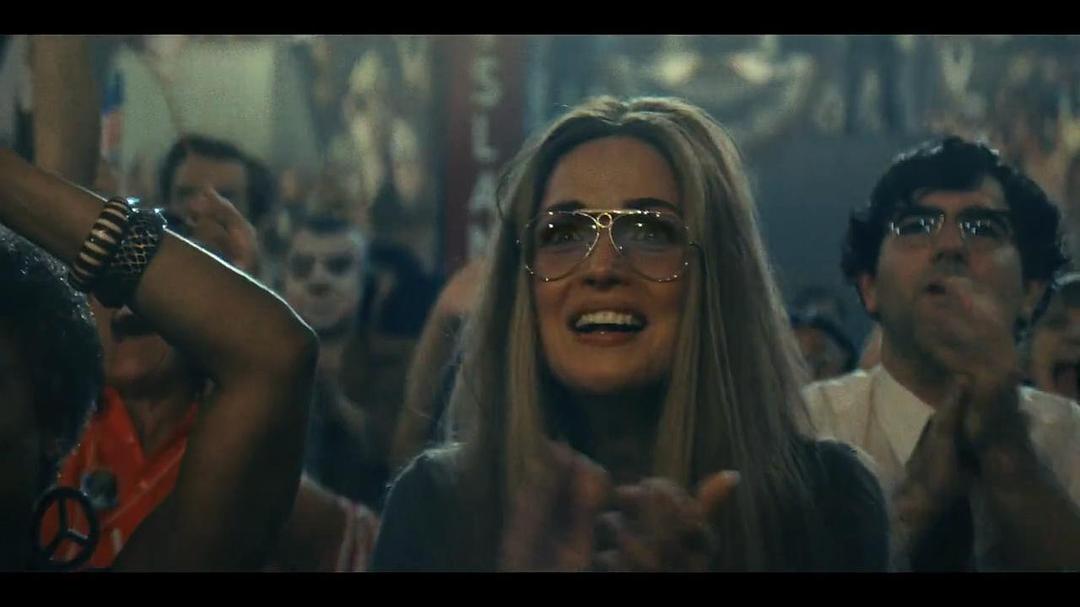 《美国夫人》海报第44张图片