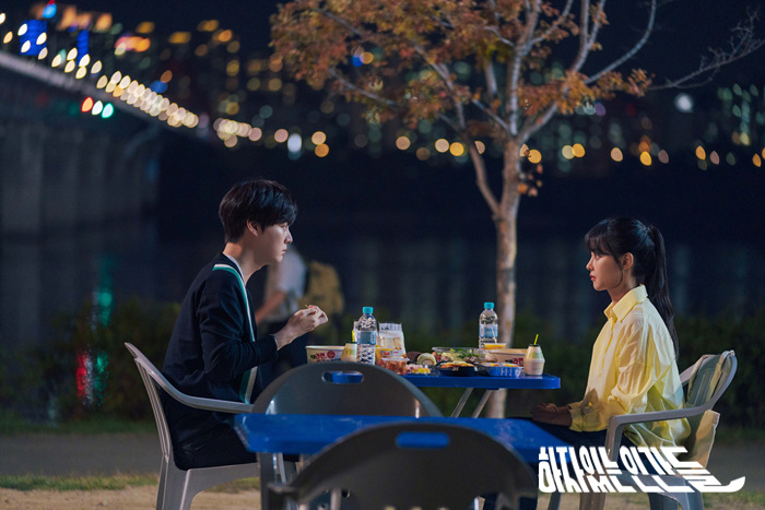 《有瑕疵的人们》剧照第34张图片