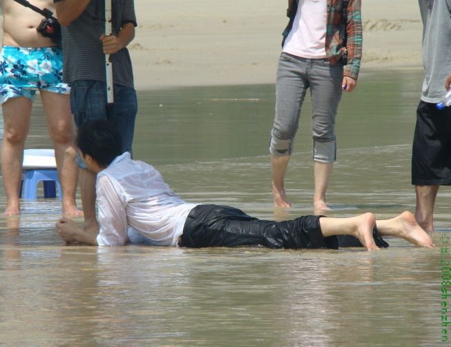 《胜者为王4争霸》海报第13张图片