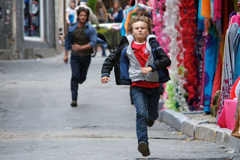 《永不独行》剧照第37张图片