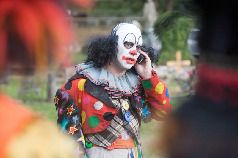 《疯城记第二季》剧照第23张图片