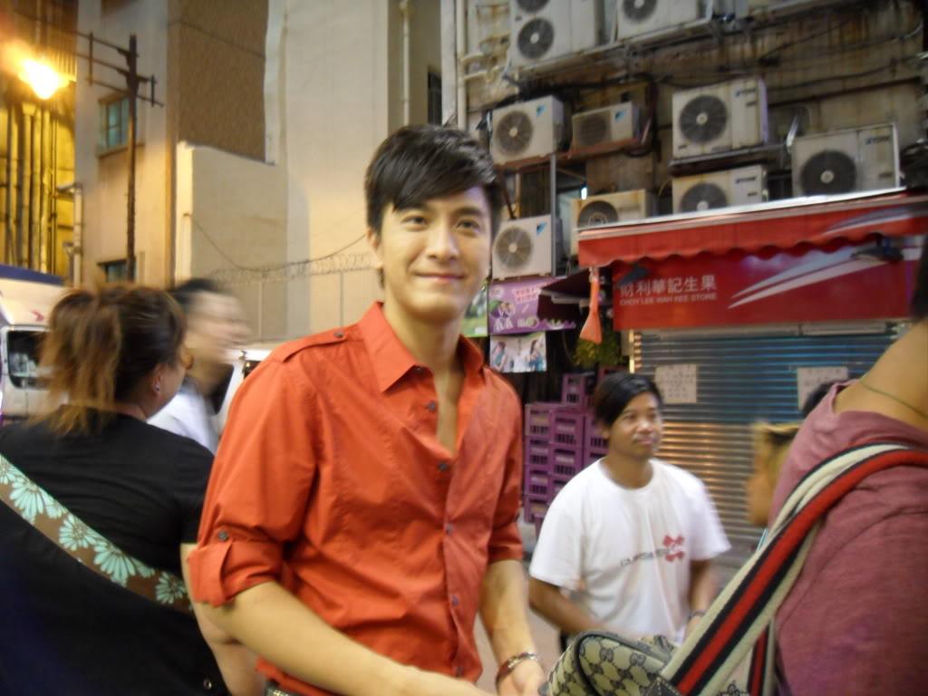 《谈情说案》海报