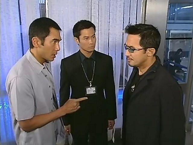 《争分夺秒》海报第30张图片