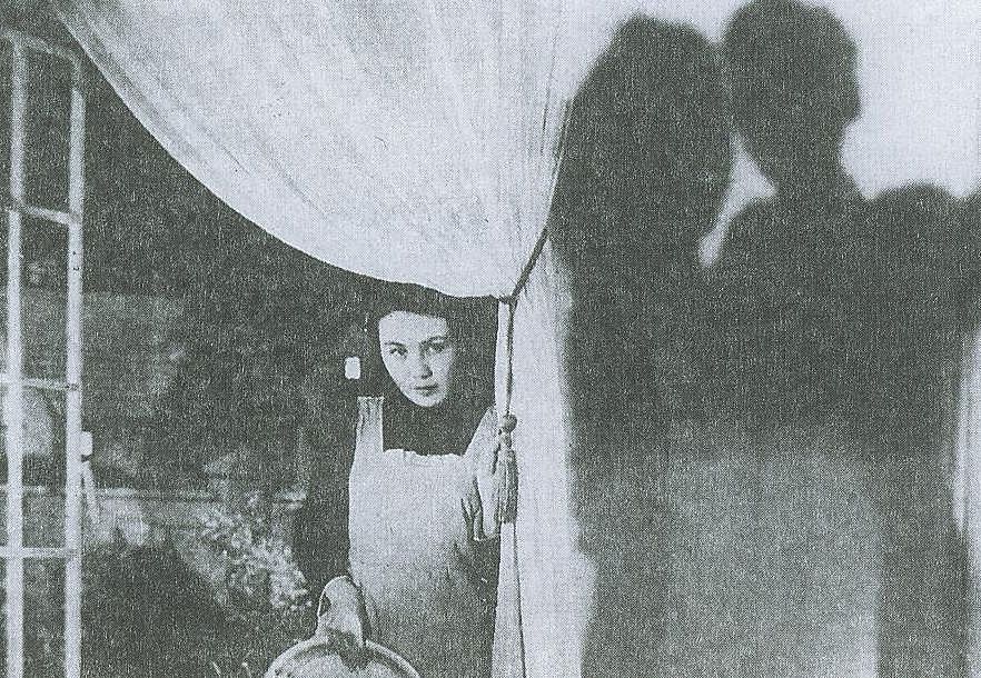 《一江春水向东流》剧照第15张图片