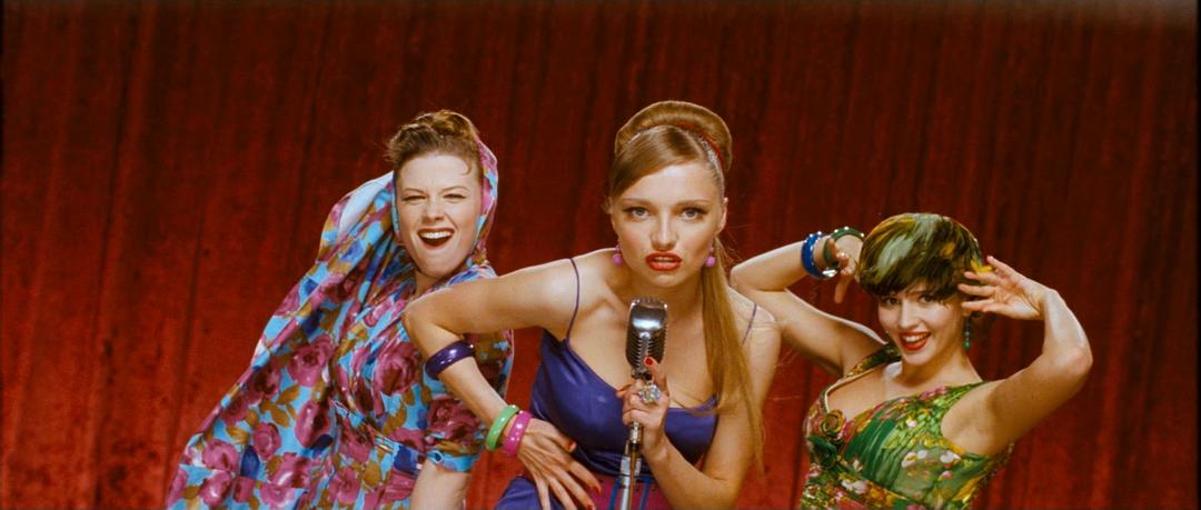 《潮人》海报第46张图片