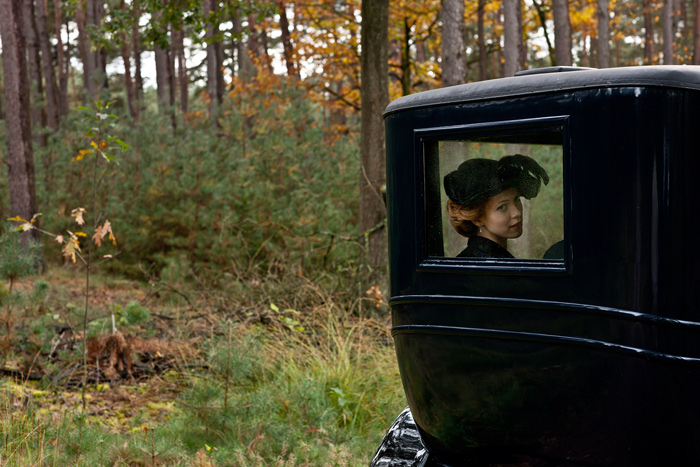 《队列之末》海报第54张图片