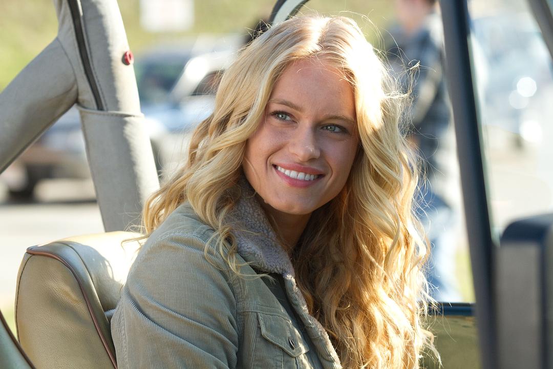 《冲浪英豪》海报第28张图片