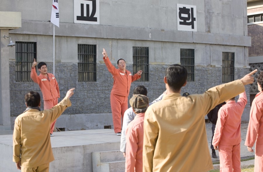 《7号房的礼物》剧照第39张图片