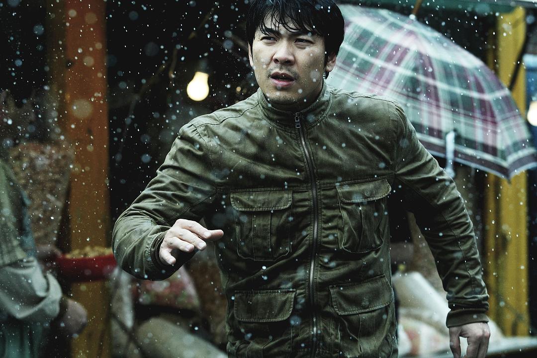 《蒙太奇》海报