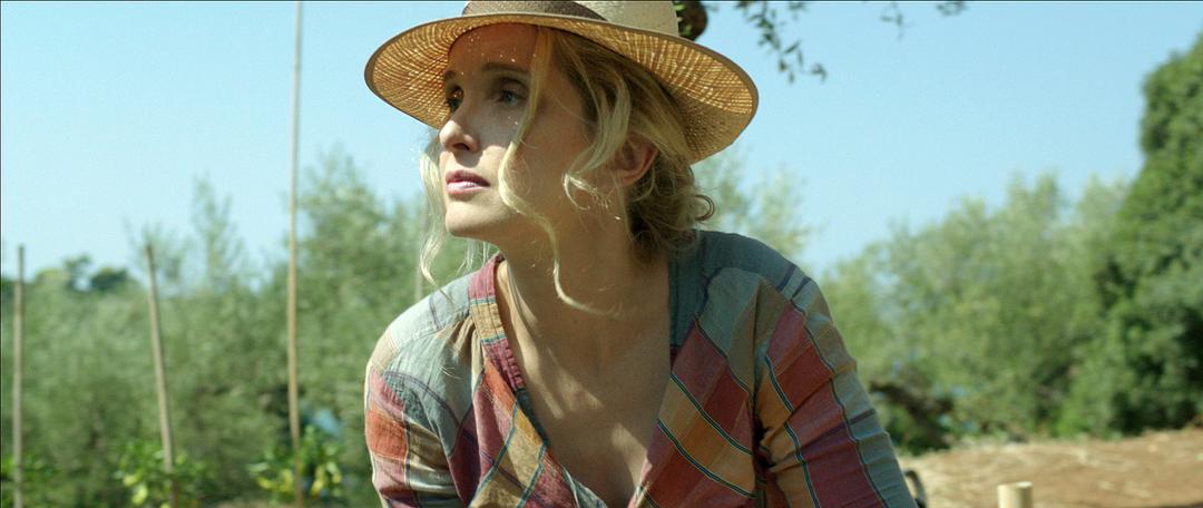 《爱在午夜降临前》剧照第50张图片