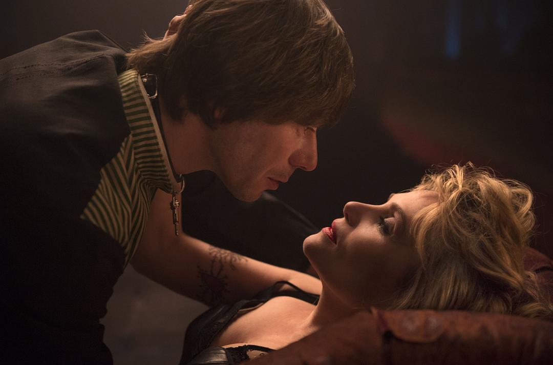 《穿裘皮的维纳斯》剧照第6张图片