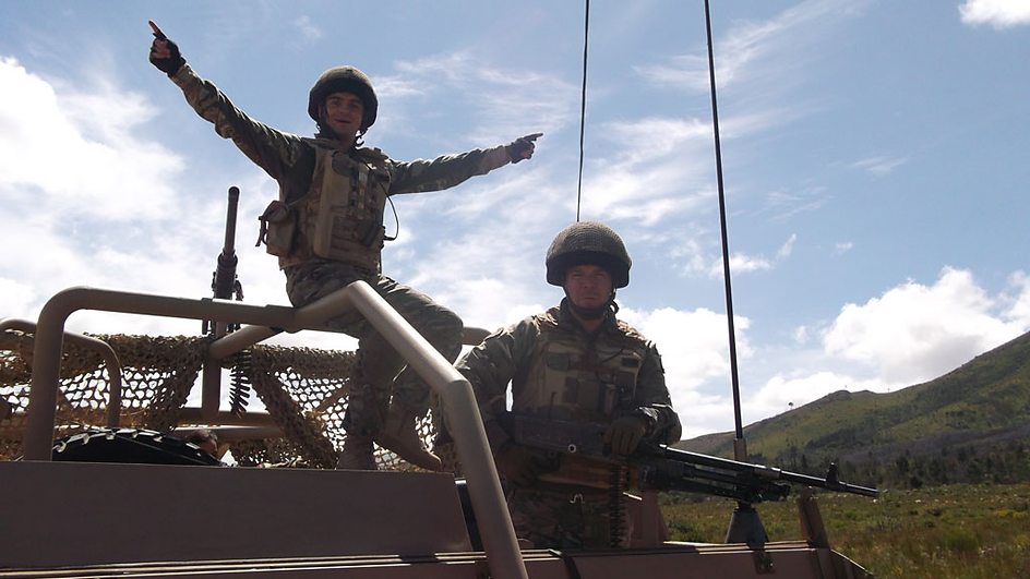 《神奇兵营42第一季》剧照第15张图片