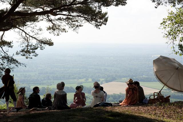 《艾玛》剧照第24张图片