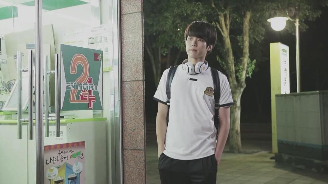 《爱在高中》剧照第45张图片