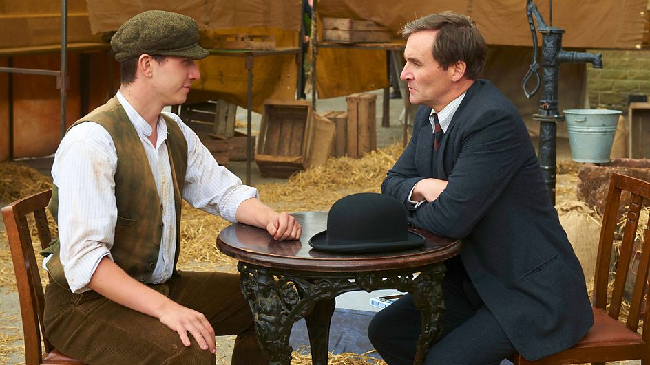 《百年乡情第二季》剧照第19张图片